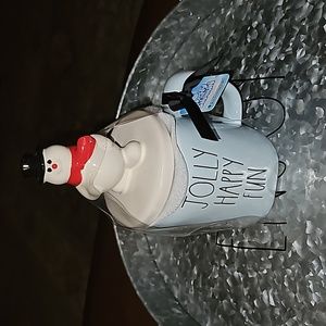 New, Rae Dunn Frosty the Snowman Mug and Topper set.